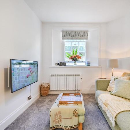 Tramontane Apartment At Hesketh Crescent Torquay Exteriér fotografie