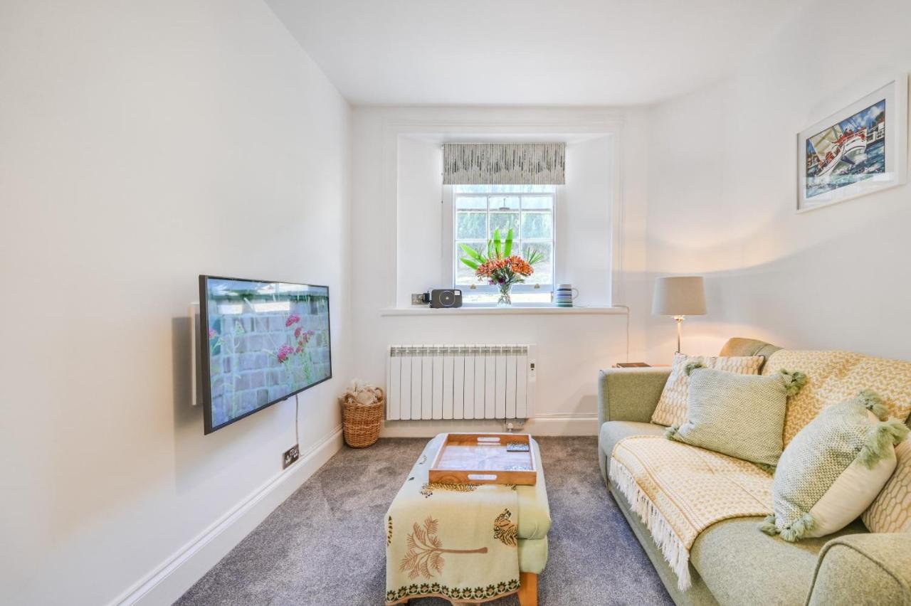 Tramontane Apartment At Hesketh Crescent Torquay Exteriér fotografie