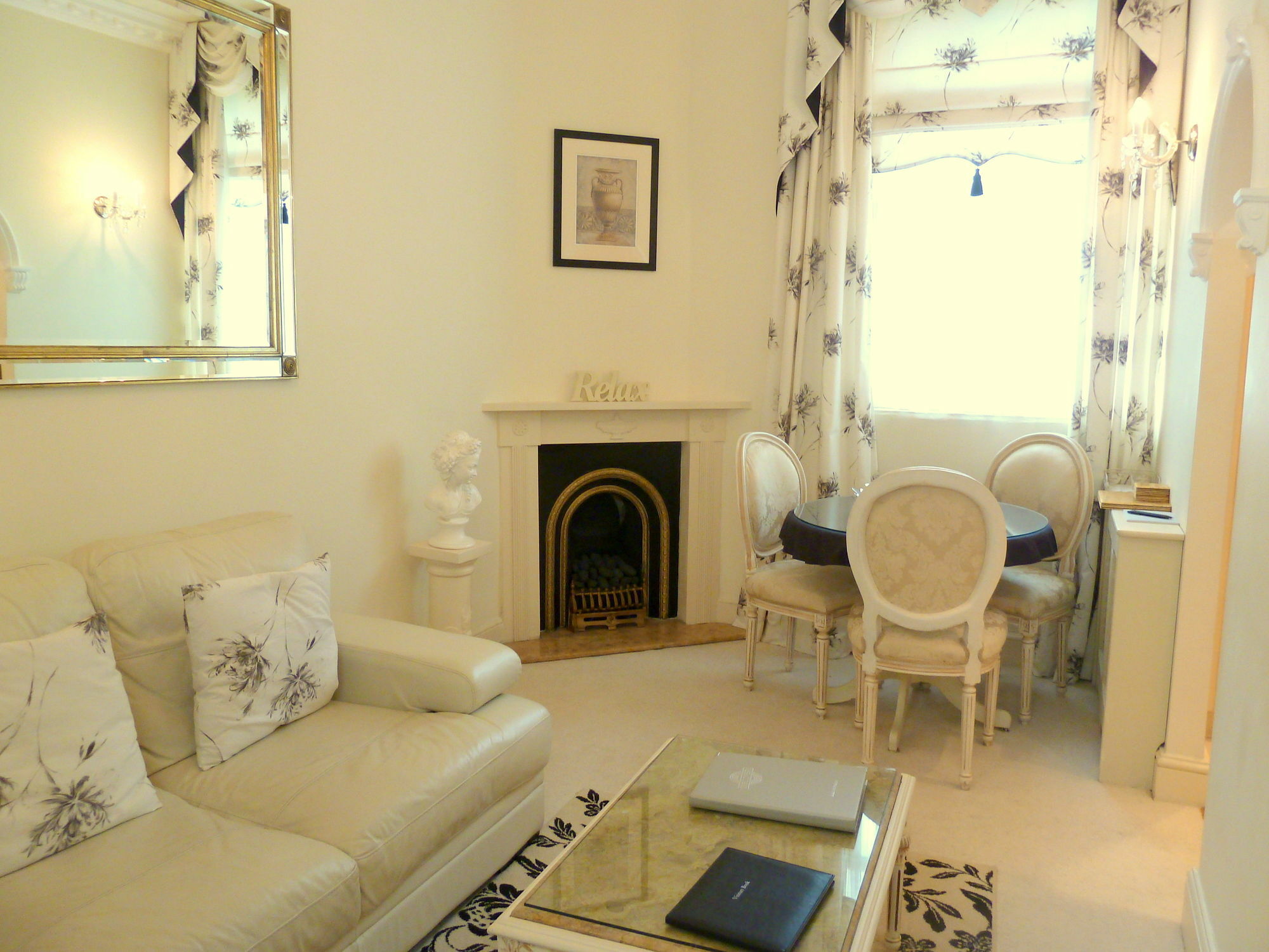 Tramontane Apartment At Hesketh Crescent Torquay Exteriér fotografie